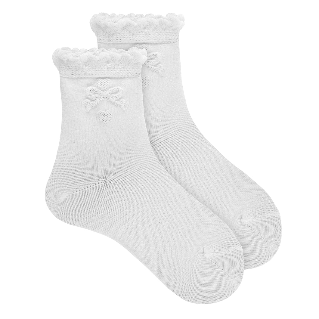 200 White  Ceremony Sock with Bow in Relieve
