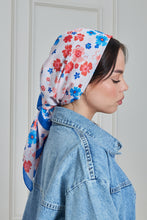 Load image into Gallery viewer, Custom Digital Printed - Turkish Cotton - Floral Scatter