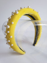 Load image into Gallery viewer, Velvet Padded Headband with Pearls