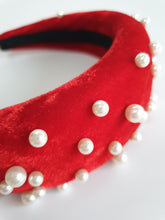 Load image into Gallery viewer, Velvet Padded Headband with Pearls