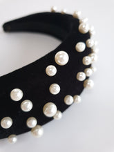 Load image into Gallery viewer, Velvet Padded Headband with Pearls