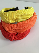 Load image into Gallery viewer, Plisse Knot Headband