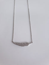 Load image into Gallery viewer, Rhodium Plated - Leaf bar Necklace