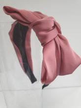 Load image into Gallery viewer, Side Bow Satin Headband