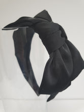 Load image into Gallery viewer, Side Bow Satin Headband