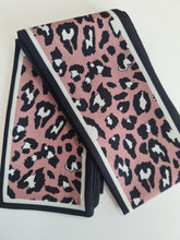 Load image into Gallery viewer, Leopard Print Scarf Band
