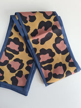 Load image into Gallery viewer, Leopard Print Scarf Band