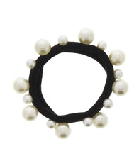 Load image into Gallery viewer, Black Ponies with pearl beads