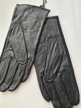 Load image into Gallery viewer, Leather lace gloves