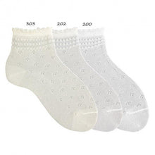 Load image into Gallery viewer, 202 Cream (Off White) Ceremony Sock with Border