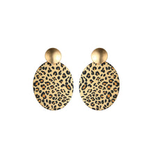 Load image into Gallery viewer, Oval Pattered Earrings